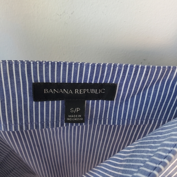 Blue top with ties - Picture 2 of 2